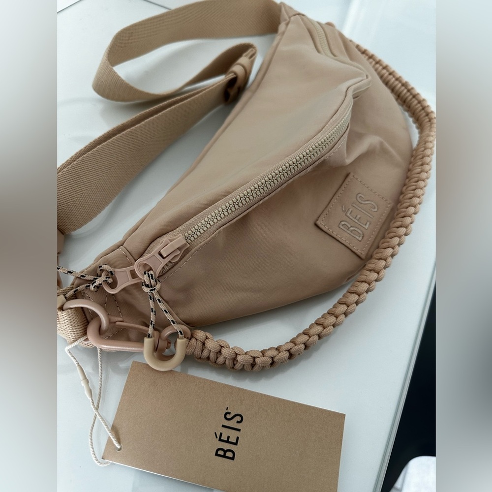 Beis The Sport Pack  in Beige
